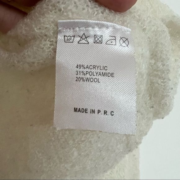 Brandy Melville Milk White Nubby Knit Boxy Sweater - Picture 6 of 7